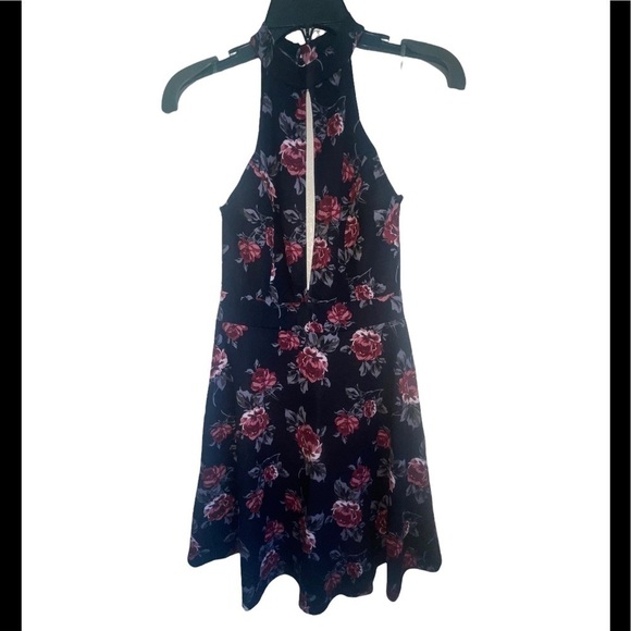 Charlotte Russe sleeveless dress - Picture 7 of 7